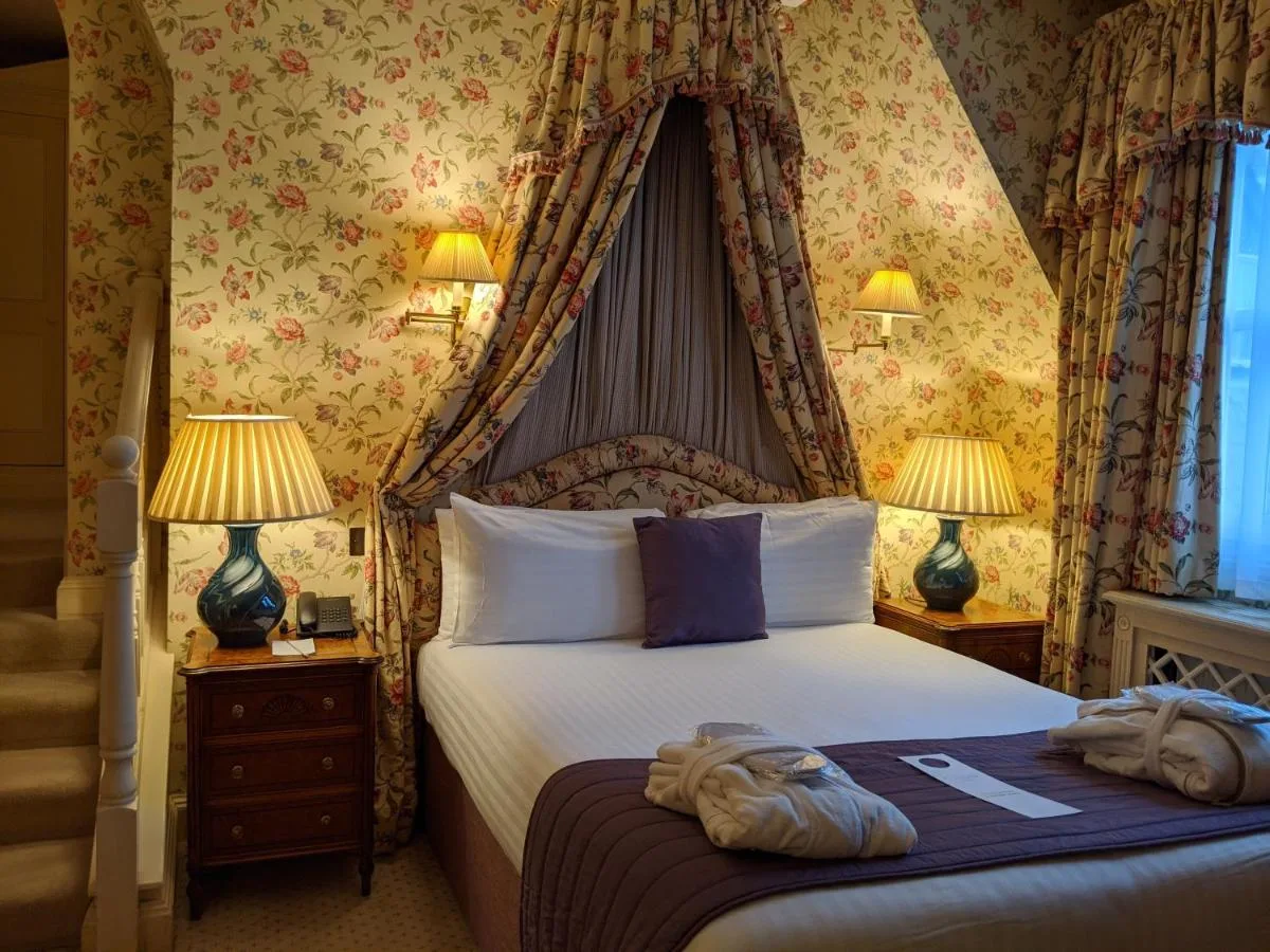 Featured Executive Room